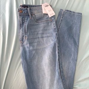 hollister ultra-rise super skinny jeans